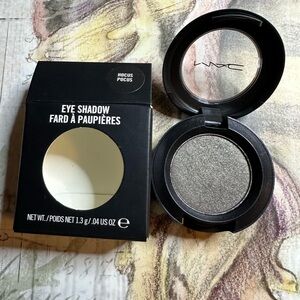 MAC COSMETICS BNIB HOCUS POCUS Satin Very Rare eyeshadow HTF Limited